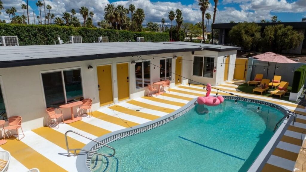 The mod hotel in palm springs contemporary design meets artistic expression