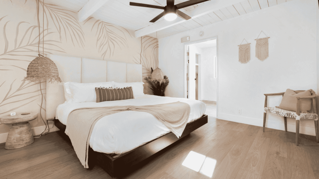 Bedroom with modern and clean design