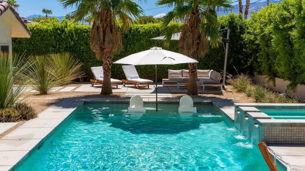 lux palmas luxury vacation rental in palm springs