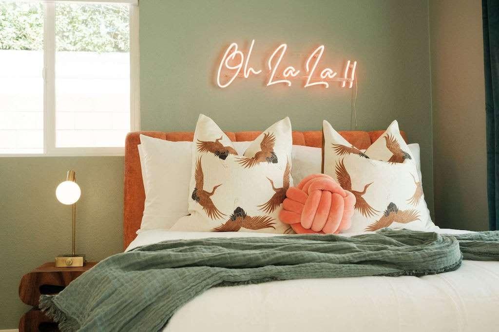 Luxury Suites with Private Amenities Palm Springs