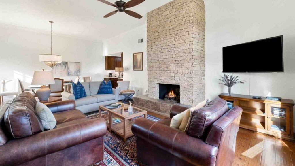 Luxury Golf Course Retreat in Indian Wells