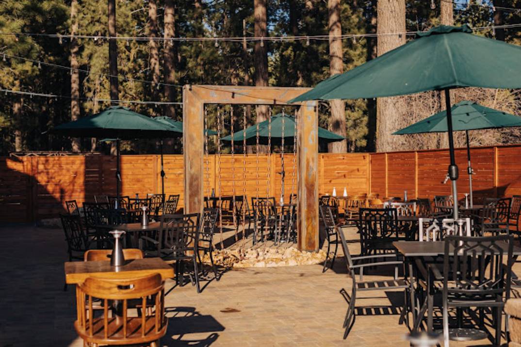 Captain's Anchorage Restaurant and Bar in Big Bear Lake