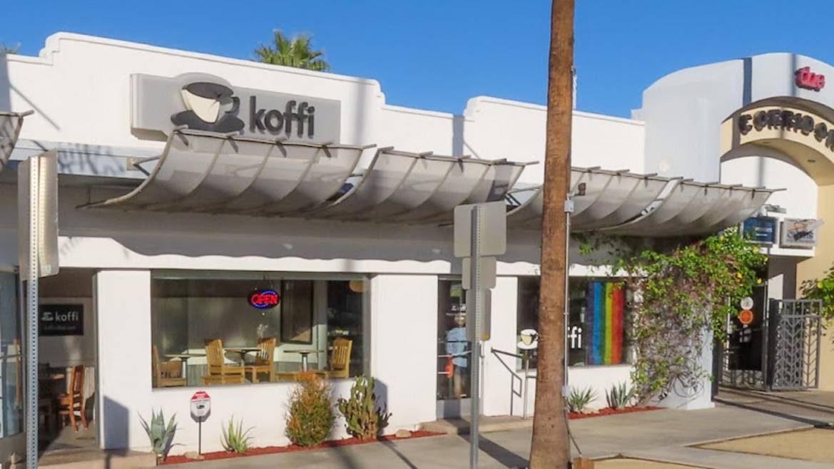Koffi Palm Springs North courtyard entrance