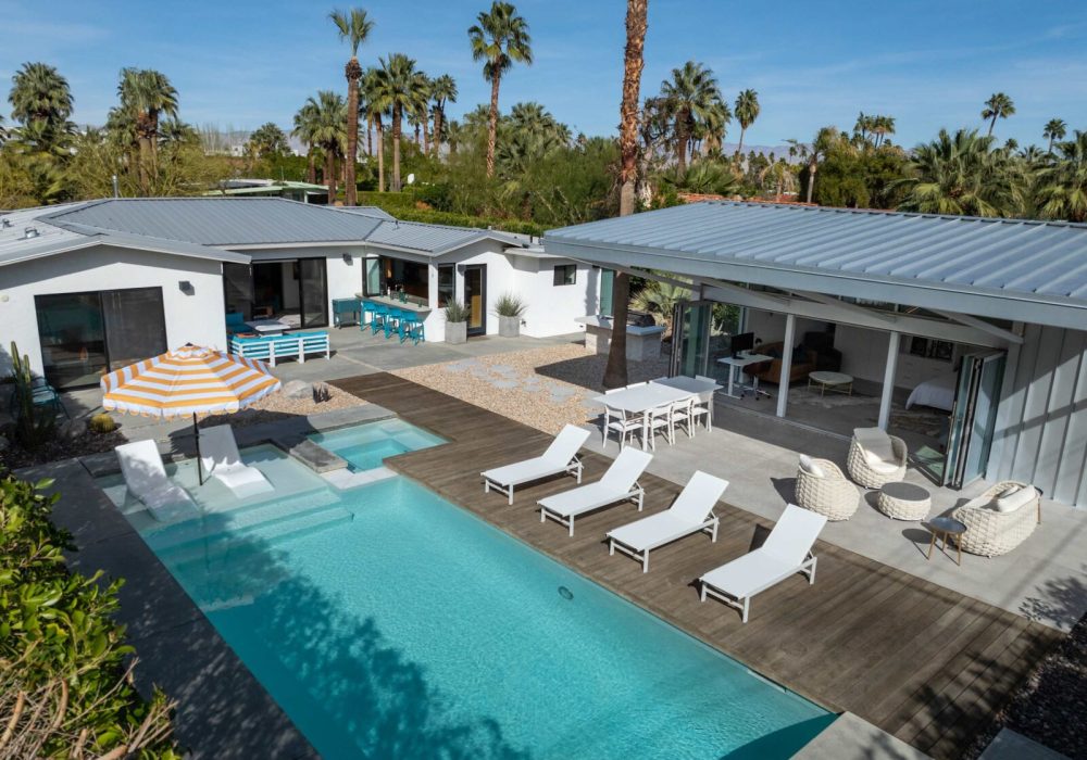 Luxury Home with Pool, Spa & Stunning Mountain Views Main Image