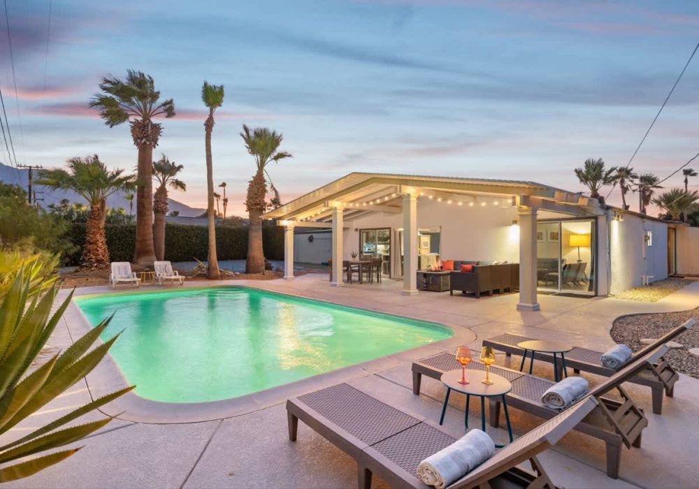 Pet-Friendly Oasis with Private Pool in Palm Main Image